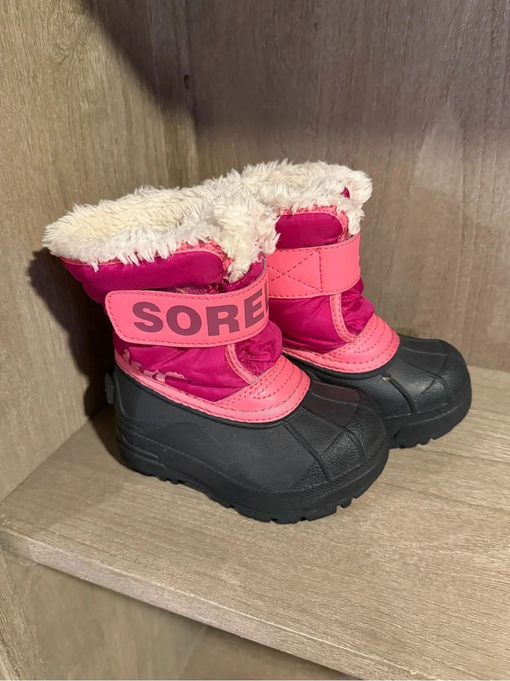 Kids winter boots